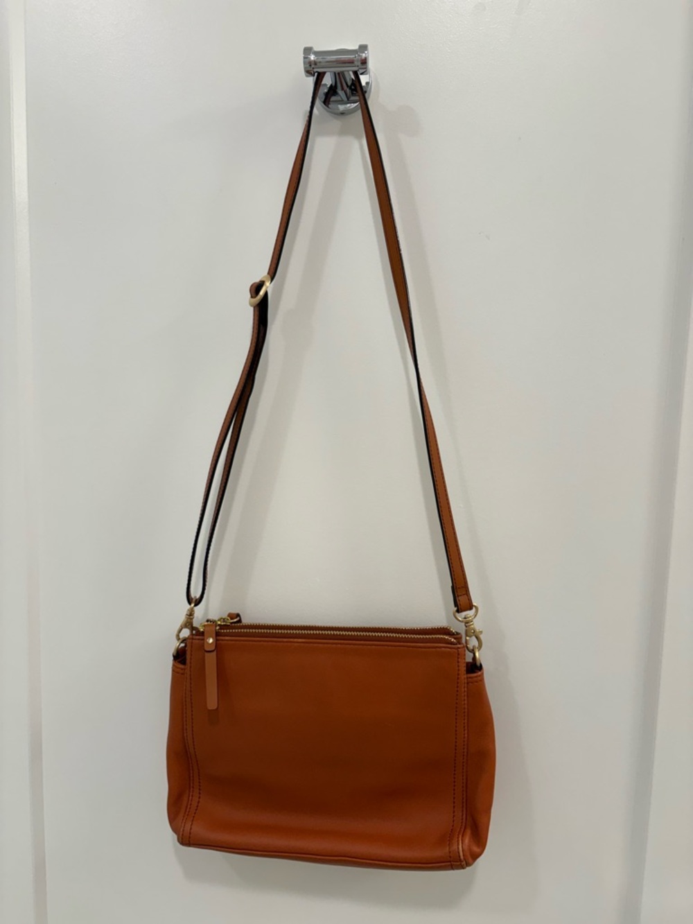 Lo & Sons Pearl Crossbody in Sienne Brown Napa Leather - Picture 7 of 16